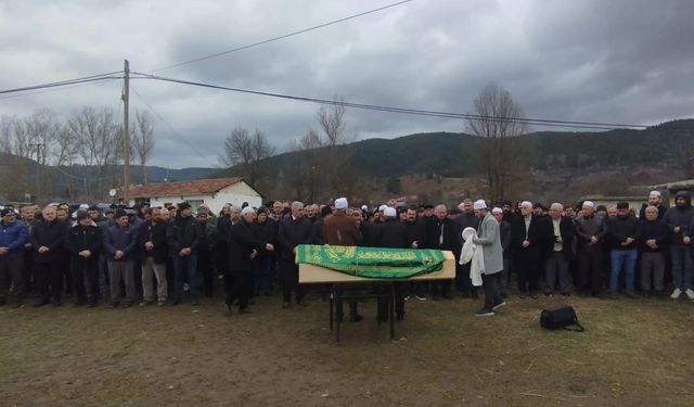 Kastamonu'da zehirlenerek vefat eden imam toprağa verildi
