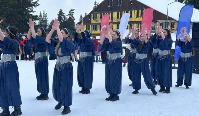 Kastamonu'da gençlik coşkusu Ilgaz Dağı'nı sardı