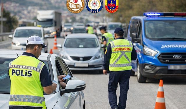 Kastamonu'da kural tanımayan 995 sürücü ehliyeti kaptırdı