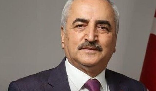 Eski başkan sessizliğini bozdu: 'Siyaset dedikodudan ibaret!’