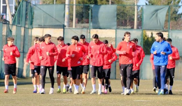 Ankaragücü-Kastamonuspor maçının ilk 11'leri açıklandı