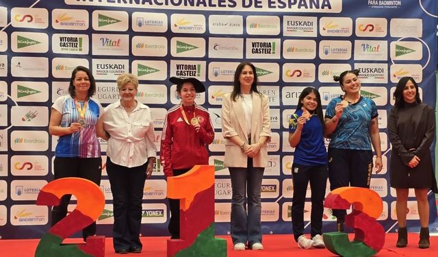 Cideli Tuğçe rakip tanımadı, altın madalyayı kaptı!