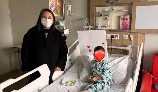 Çatalca KAS-DER minik gönüllere dokundu