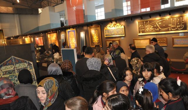 Kastamonu kutsal emanetleri bağrına bastı