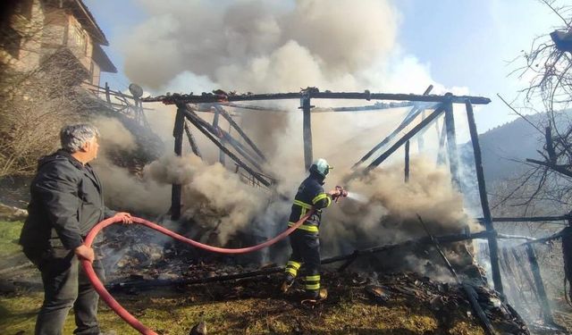 Kastamonu’da yangın alarmı: Ekipler sevk edildi!