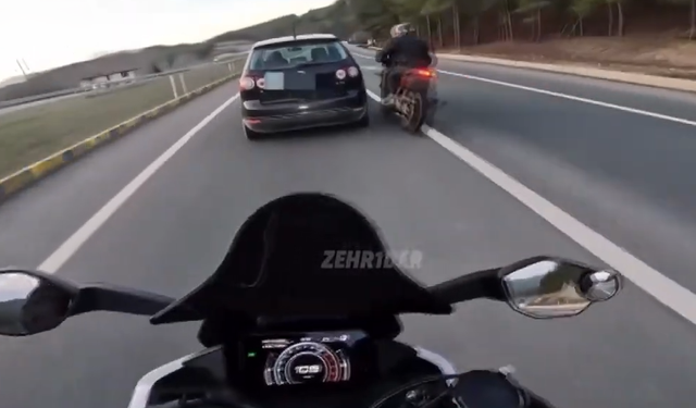 Karabük - Kastamonu yolunda gerilim tırmandı: Aynayı kırdı!