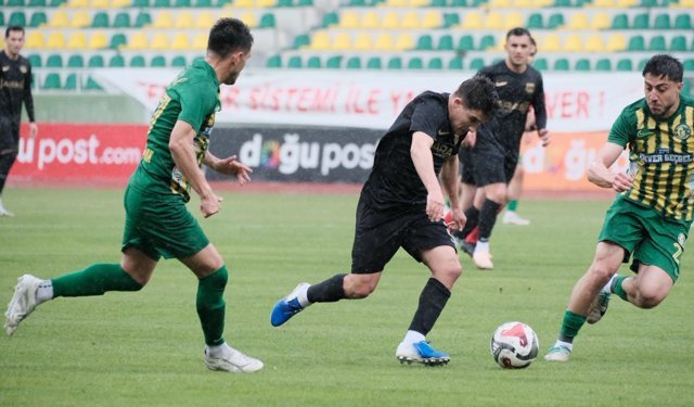 7 gollü maçta kazanan Şanlıurfaspor oldu