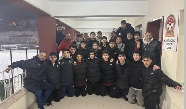 GMG Kastamonuspor'un gençleri şampiyonluğa gözü dikti