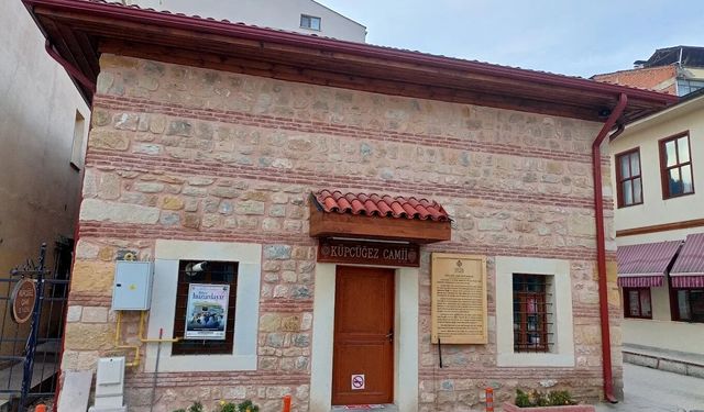 Mahalle Arasında Saklı Bir Mücevher: Küpcüğez Cami