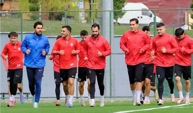 Karacabey ve Kastamonuspor’un ilk 11’leri belli oldu