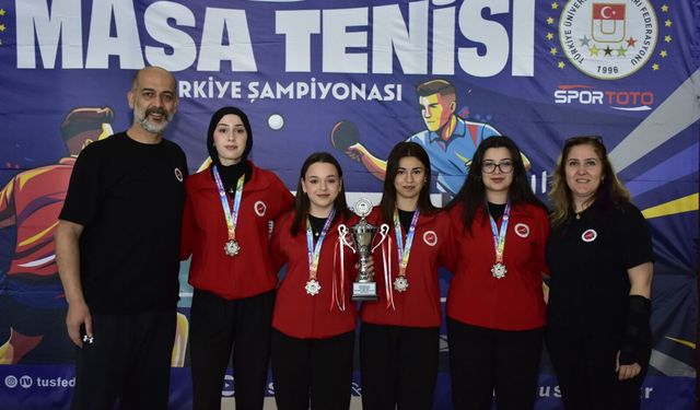 Kastamonu Üniversitesi Kadın Takımı Türkiye ikincisi oldu