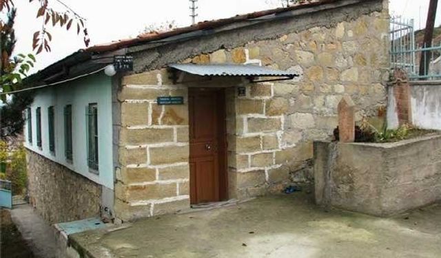 Asırlık Bir Sükûtun Hikayesi: Alaaddin Efendi Türbesi