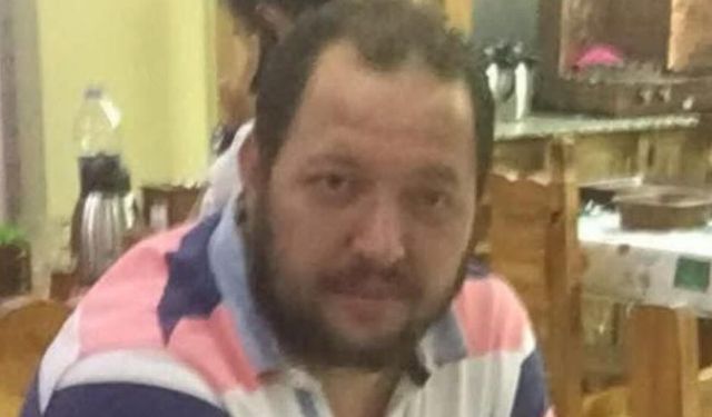 Mustafa Ay hakka yürüdü