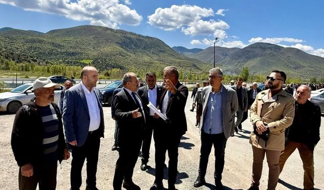 Milletvekili Uluay Akbük'te vatandaşı dinledi