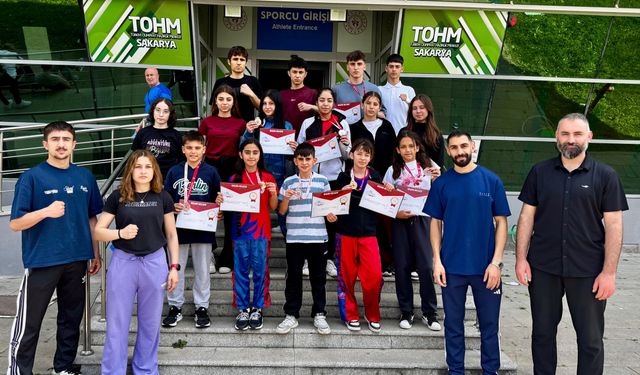 SAKARYA’DA KASTAMONU FIRTINASI: WUSHU KUNGFU TAKIMI TÜRKİYE ŞAMPİYONASI’NA DAMGA VURDU!