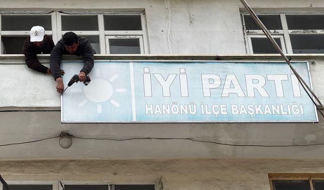 İYİ Parti Hanönü İlçe Teşkilatı kapıya kilit vurdu