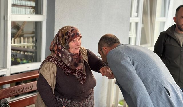 Tosya’da huzurevi sakinleri Anneler Günü’nde unutulmadı