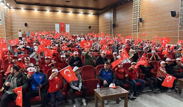 Kaan Talip Tığlı Gençlik Merkezi'nde milli heyecan