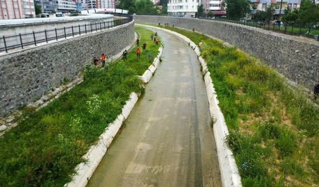 Kastamonu’nun mahallelerinde temizlik ve altyapı seferberliği