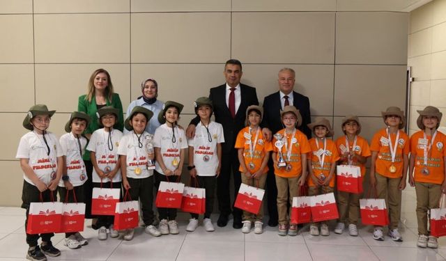 Minik kaşifler Kastamonu’ya ödülle döndü