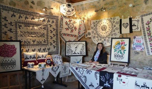 KYK öğrencilerinin el emeği eserleri Saray Hamamı’nda sergilendi
