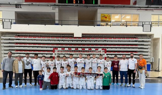 Kastamonu’nun minik hentbolcuları Türkiye Şampiyonası yolcusu