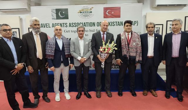D8 Ülkeleri Sağlık Zirvesi Karachi'de Başlıyor
