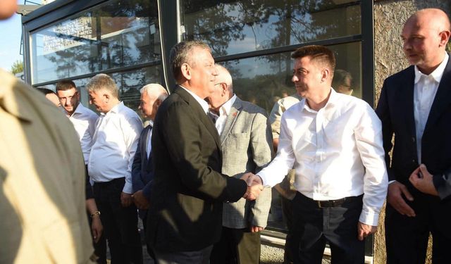 Cide CHP'den Özgür Özel'e karşılama