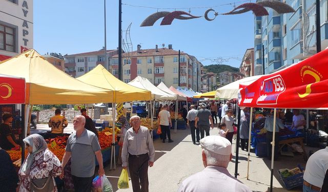 Salı Pazarı'nda yaz bereketi: İşte fiyatlar