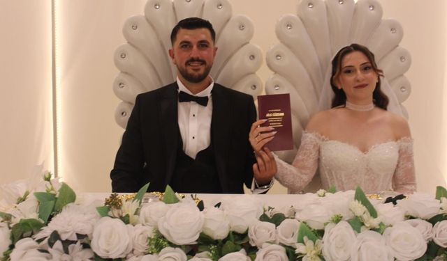 Çiğdem ve Berkay çifti mutluluğa "evet" dedi