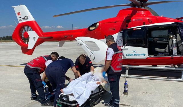 Kastamonu’da inme geçiren hasta ambulans helikopterle sevk edildi