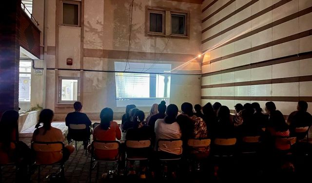 Kastamonu’da çocuklar yıldızların altında sinema keyfi yaşadı