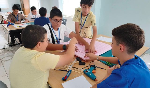 Kastamonu’da öğrencilerden dikkat çeken İHA projesi