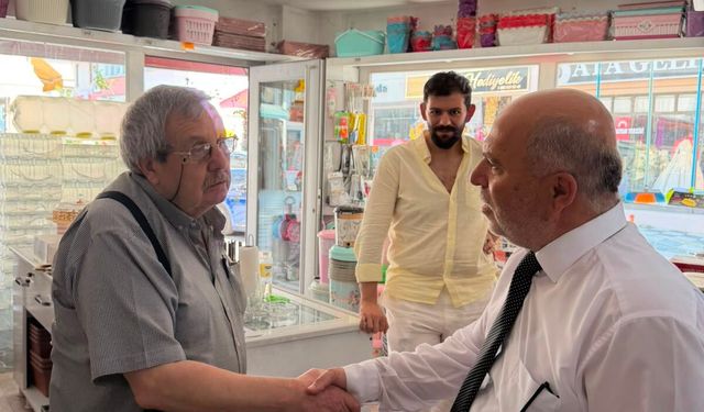 SGK İl Müdürü Emin Şahin selzede esnafın yanında