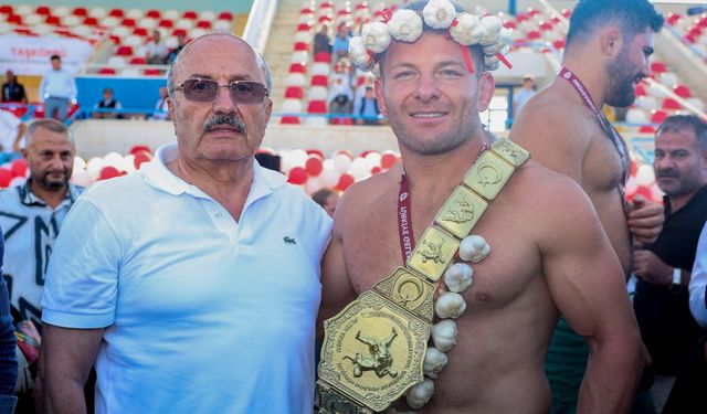 Taşköprü’de altın kemer İsmail Balaban’ın oldu