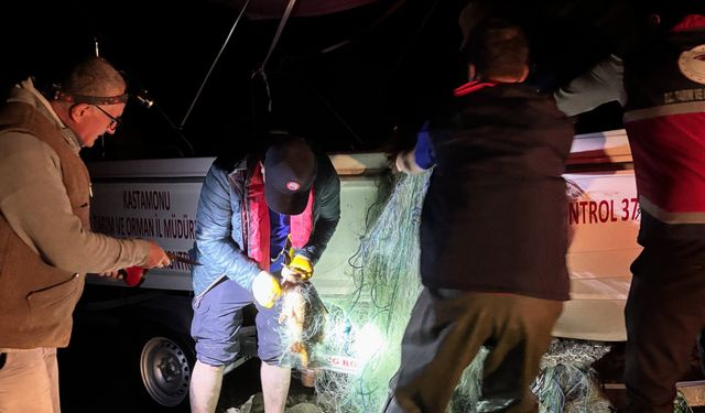 Barajdan 2,5 kilometrelik hayalet ağ çıkarıldı