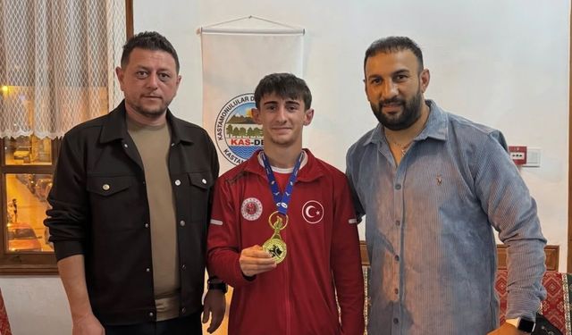 Elizade'den Kastamonu'ya "Gençlere destek" çağrısı