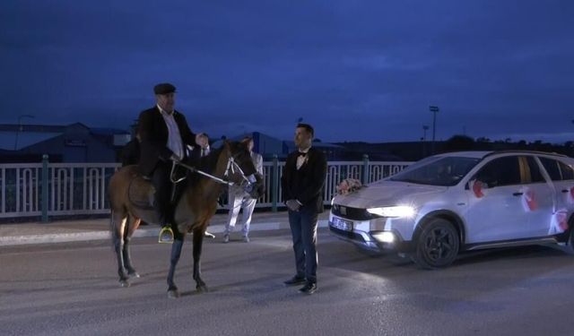 Gelin arabasının önünü kesmenin böylesi görülmedi