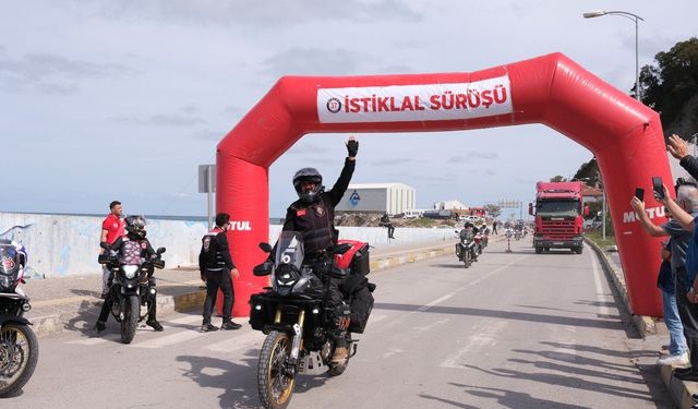 Kastamonu’da 300’ü aşkın motosikletli İstiklal Yolu’na çıktı
