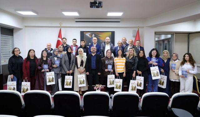 Kalemden raflara: Belediyenin yazarlık kursu meyvesini verdi