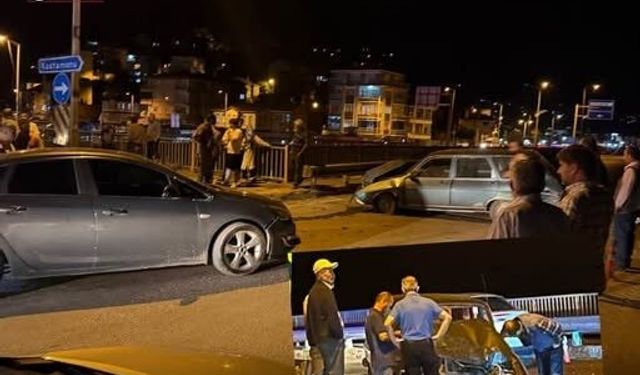 İnebolu’da iki otomobil çarpıştı