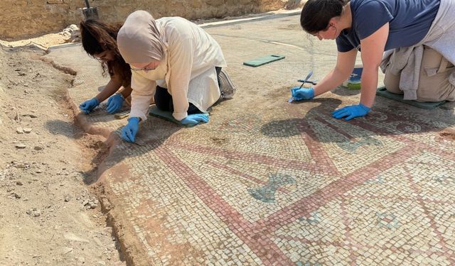 Pompeiopolis’te 105 metrekarelik tarih gün yüzüne çıktı