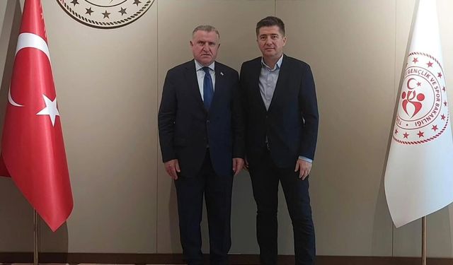 Taşköprüspor'dan Bakan Osman Aşkın Bak'a ziyaret