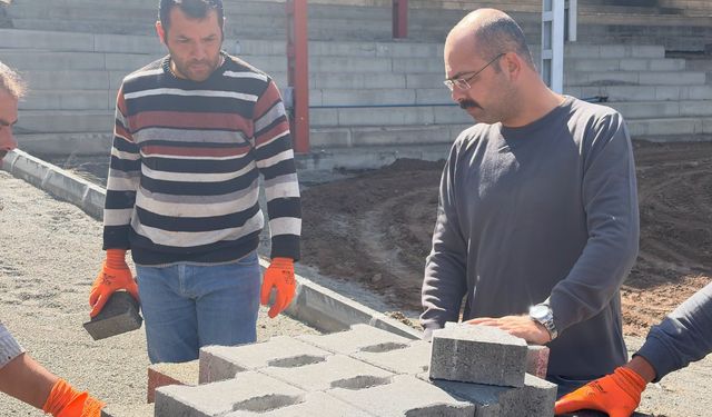 Tosya’da güreş sahası baştan yenileniyor
