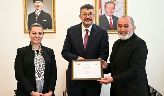 Bakan Yardımcısı Ali Çelik’e fahri hemşehrilik