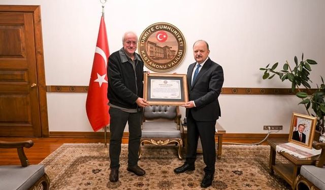 Vali Dallı, kütüphane bağışçılarını kabul etti