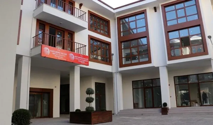 Kastamonu Nüfus Müdürlüğü’nde pazar mesaisi