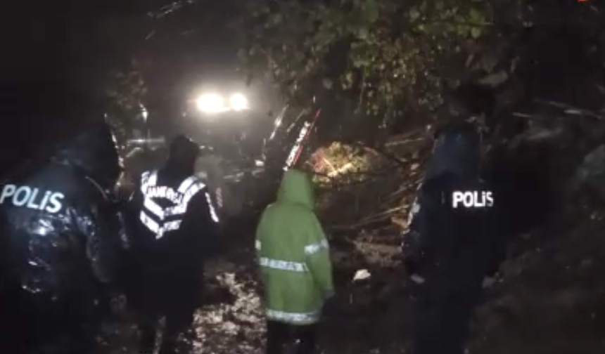  Zonguldak'ta heyelan! 2 kişi toprak altında kaldı