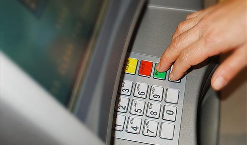 ATM'lerden günlük para çekme limiti değişiyor