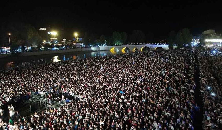 Ünlü sanatçı Kastamonu’ya geliyor